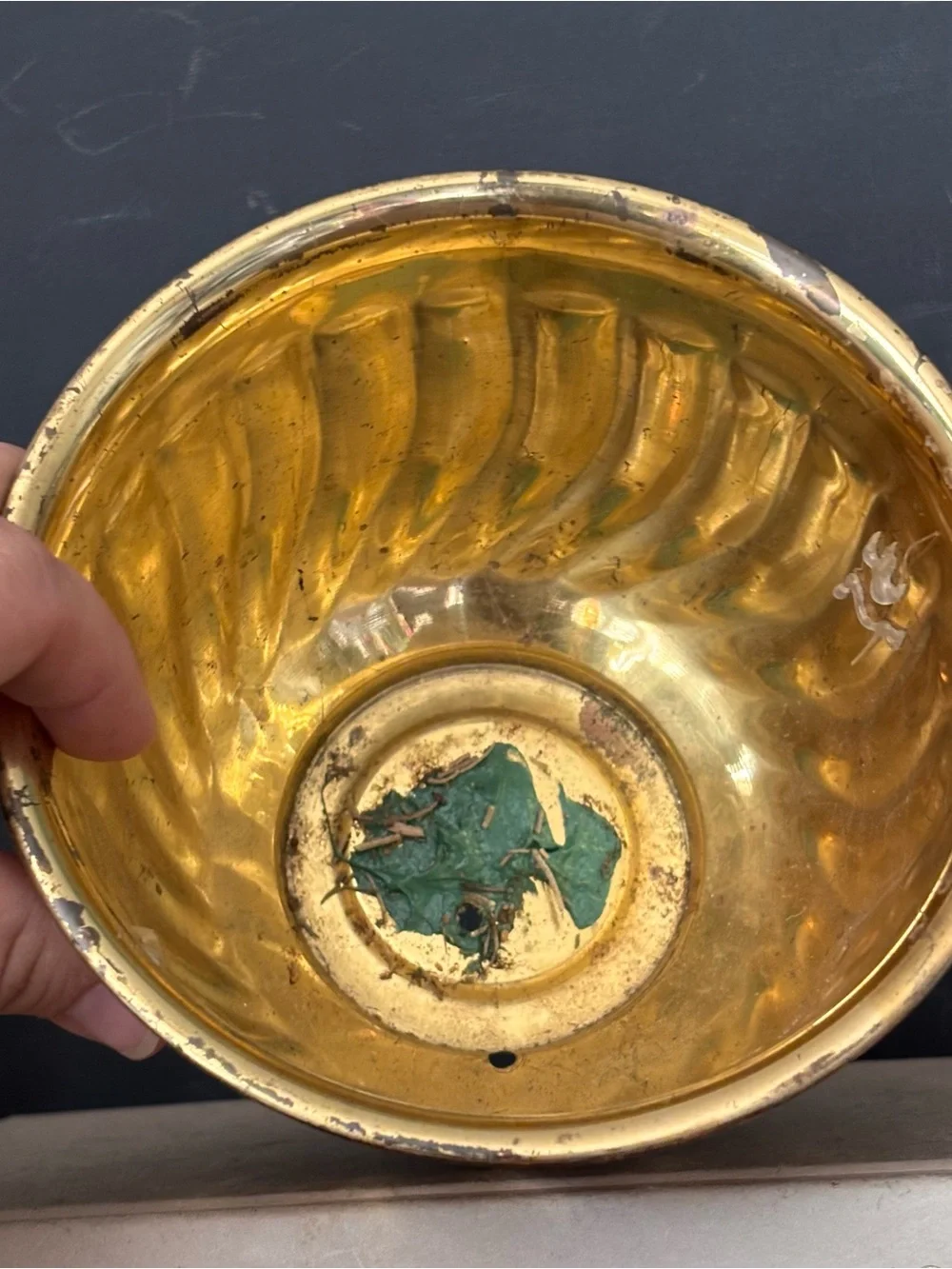 Vintage Gold Decorative Planter - Picture 6 of 6